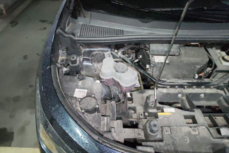 Used Volkswagen ID.6 CROZZ 2024 PRO Model Engine Bay Right