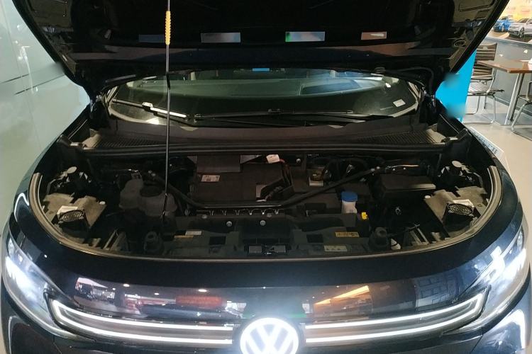 Used Volkswagen ID.6 CROZZ 2024 PRO Model Engine Bay