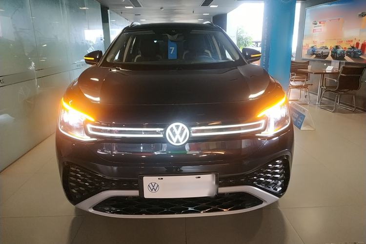 Used Volkswagen ID.6 CROZZ 2024 PRO Model Front