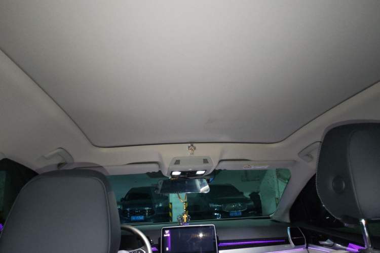 Used Volkswagen ID.6 CROZZ 2024 PRO Model Headliner