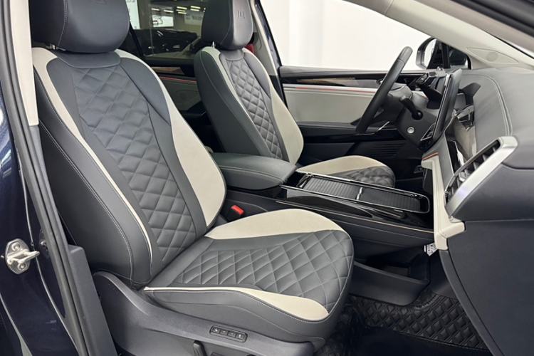 Used Volkswagen ID.6 CROZZ 2024 Facelifted PRO Interior 10