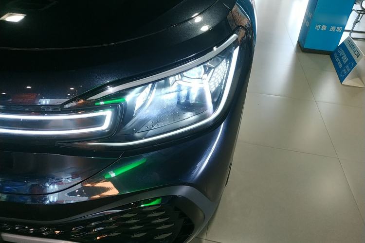 Used Volkswagen ID.6 CROZZ 2024 PRO Model Left Front Headlight
