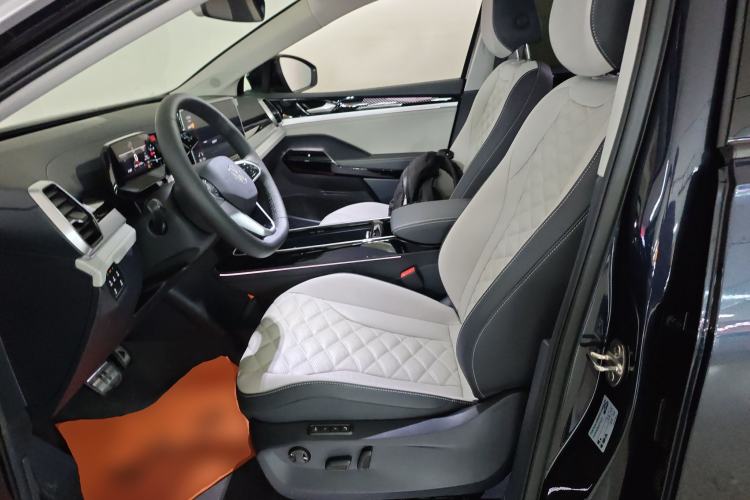 Used Volkswagen ID.6 CROZZ 2024 PRO Model Left Front Seat