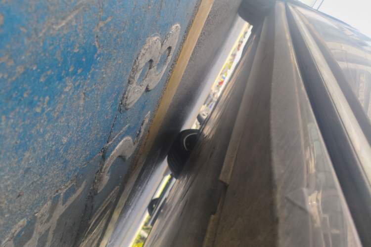 Used Volkswagen ID.6 CROZZ 2024 PRO Model Right Side Sill