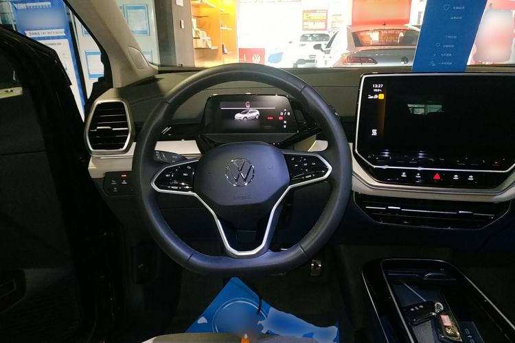 Used Volkswagen ID.6 CROZZ 2024 PRO Model Steering Wheel