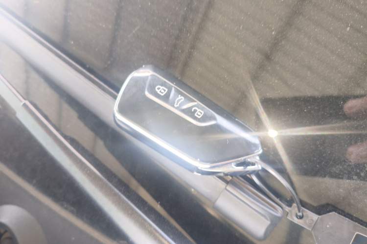 Used Volkswagen ID.6 CROZZ 2024 PRO Model Vehicle Key