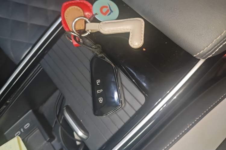 Used Volkswagen ID.6 CROZZ 2024 Facelifted PRO Vehicle Key