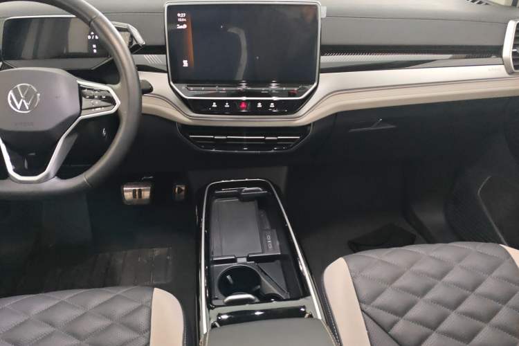 Used Volkswagen ID.6 CROZZ 2024 PRO Model Audio And AC Panel