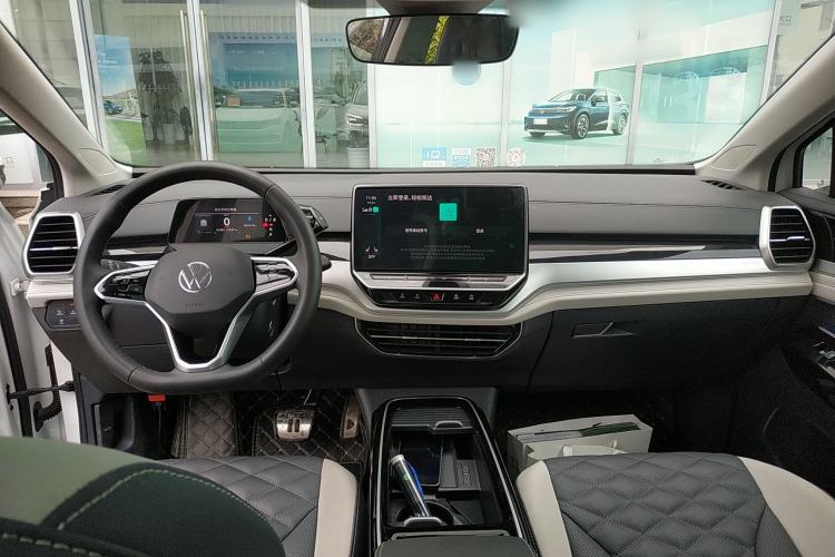 Used Volkswagen ID.6 CROZZ 2024 PRO Model Center Console