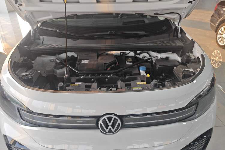 Used Volkswagen ID.6 CROZZ 2024 PRO Model Engine Bay