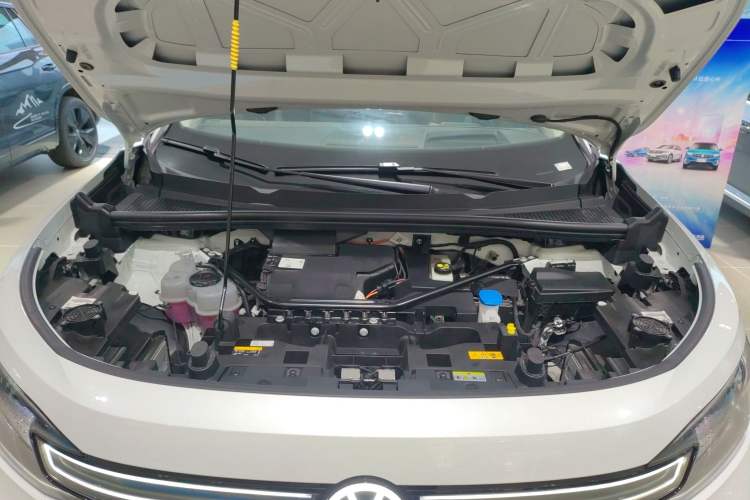 Used Volkswagen ID.6 CROZZ 2024 PRO Model Engine Bay