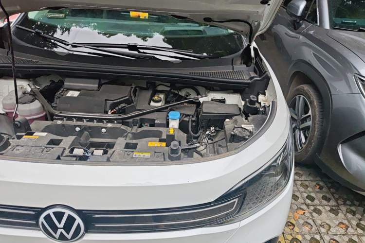 Used Volkswagen ID.6 CROZZ 2024 PRO Model Engine Bay Left