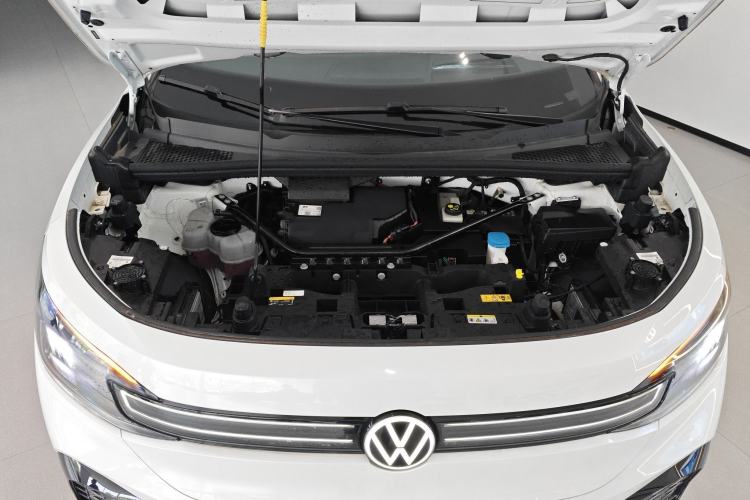 Used Volkswagen ID.6 CROZZ 2024 PRO Model Engine Bay