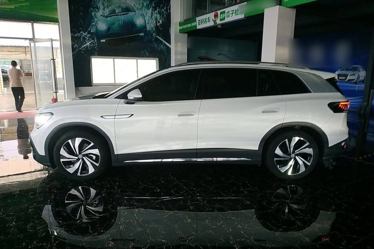 Used Volkswagen ID.6 CROZZ 2024 PURE model Exterior 3