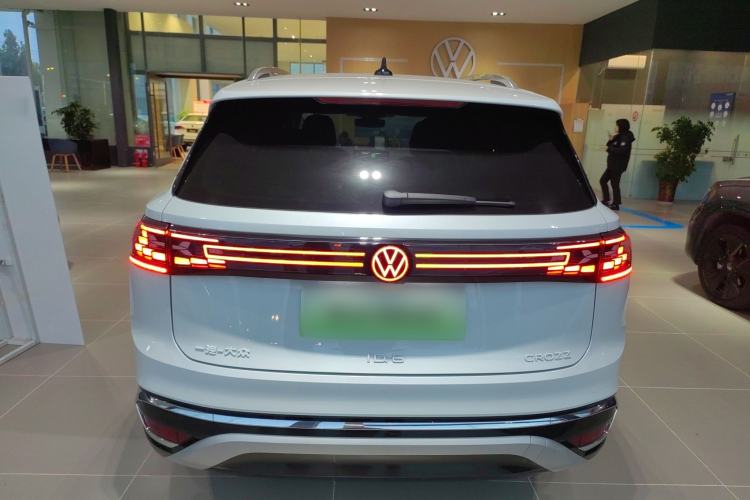 Used Volkswagen ID.6 CROZZ 2024 PRO Model Exterior 4