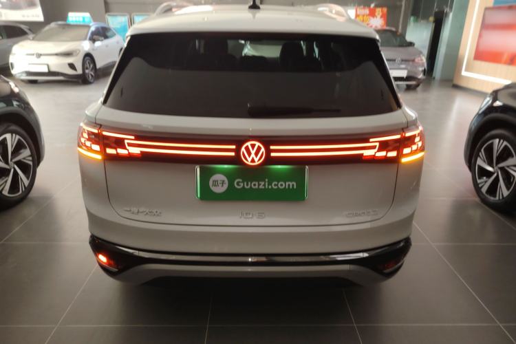 Used Volkswagen ID.6 CROZZ 2024 PRO Model Exterior 4