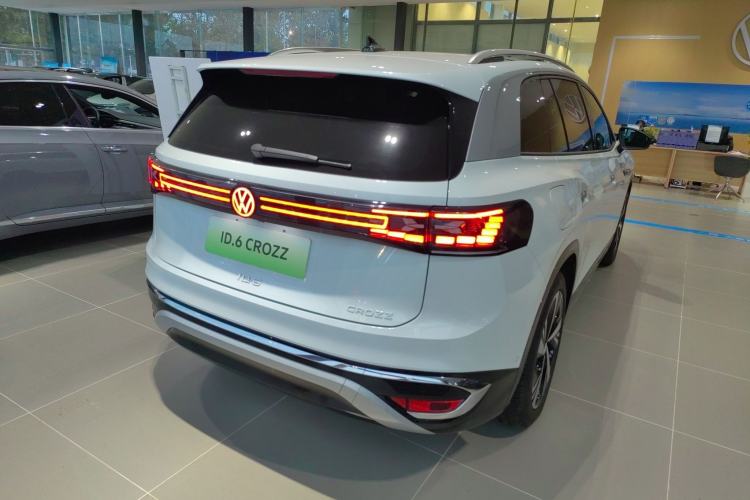 Used Volkswagen ID.6 CROZZ 2024 PRO Model Exterior 5