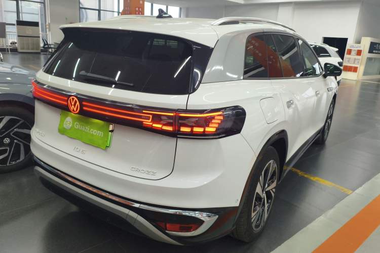 Used Volkswagen ID.6 CROZZ 2024 PRO Model Exterior 5