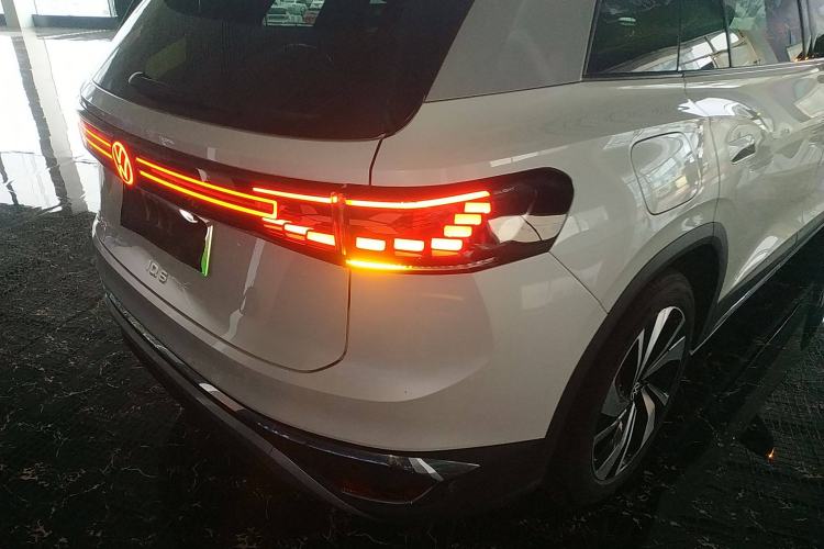 Used Volkswagen ID.6 CROZZ 2024 PURE model Exterior 6