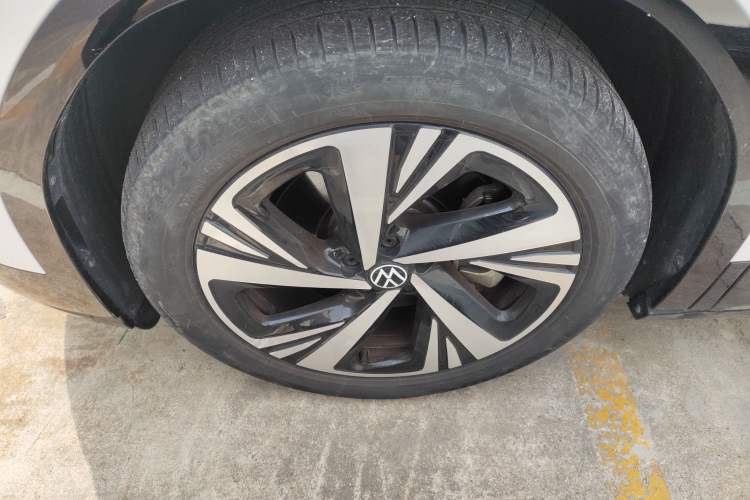 Used Volkswagen ID.6 CROZZ 2024 Facelifted PRO Exterior 7