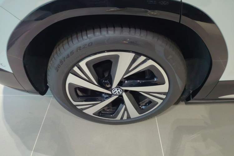 Used Volkswagen ID.6 CROZZ 2024 PRO Model Exterior 8