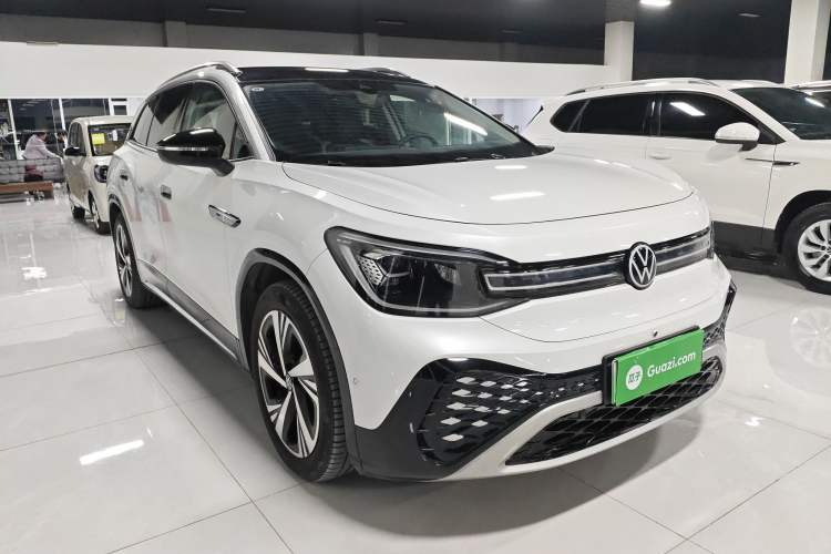 Used Volkswagen ID.6 CROZZ 2024 PRO Model Front Right 45 Deg