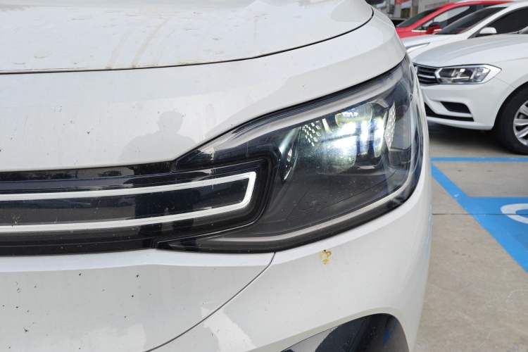 Used Volkswagen ID.6 CROZZ 2024 PRO Model Left Front Headlight