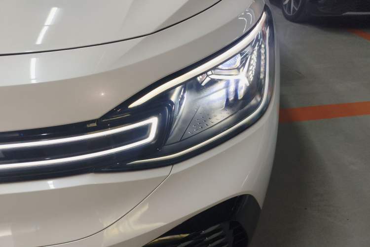 Used Volkswagen ID.6 CROZZ 2024 PRO Model Left Front Headlight
