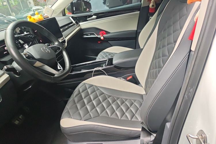 Used Volkswagen ID.6 CROZZ 2024 PRO Model Left Front Seat