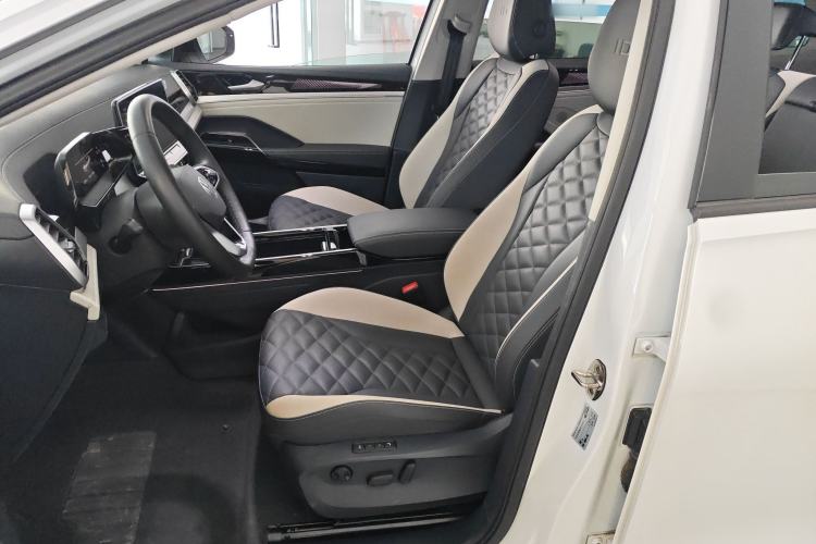 Used Volkswagen ID.6 CROZZ 2024 PRO Model Left Front Seat