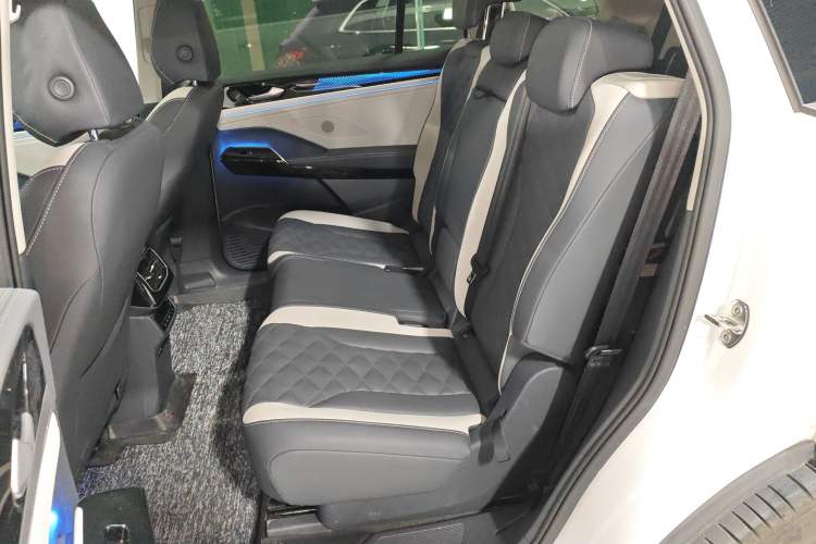 Used Volkswagen ID.6 CROZZ 2024 PRO Model Left Rear Seat