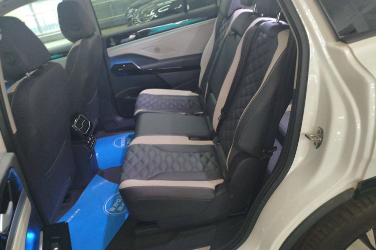 Used Volkswagen ID.6 CROZZ 2024 PRO Model Left Rear Seat