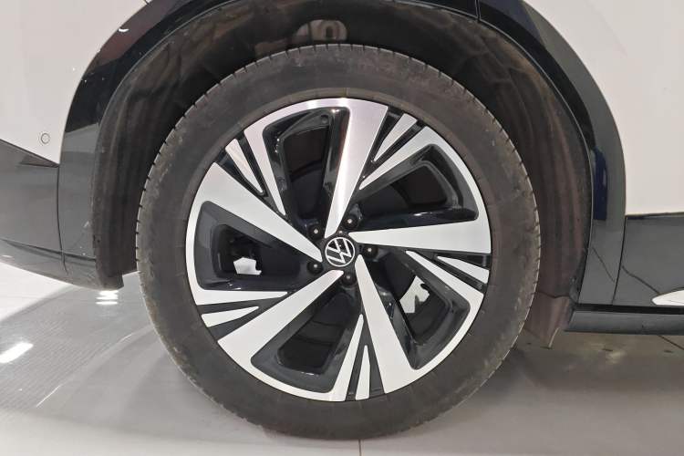 Used Volkswagen ID.6 CROZZ 2024 PRO Model Right Rear Wheel Hub