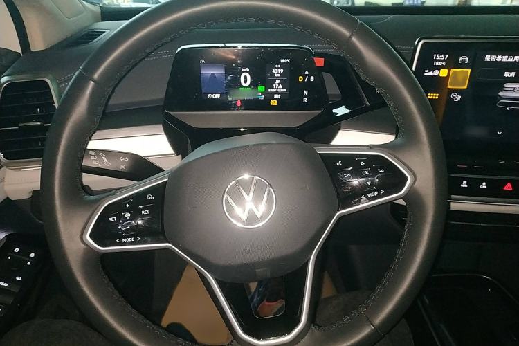 Used Volkswagen ID.6 CROZZ 2024 PURE model Steering Wheel