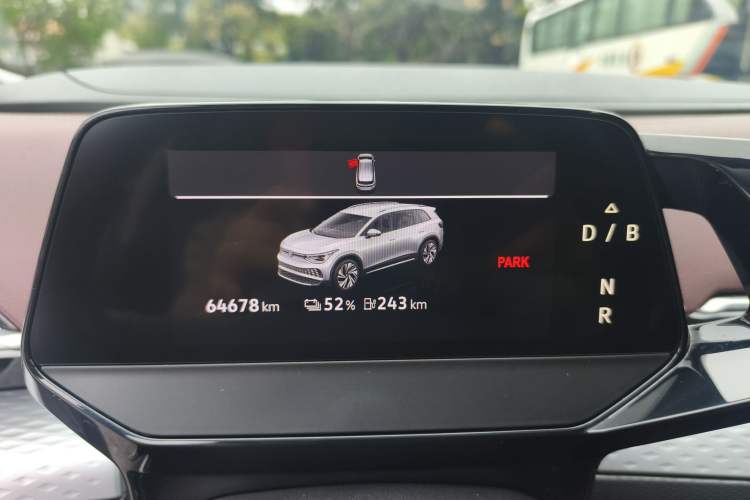 Used Volkswagen ID.6 X 2021 Pro Smart Long-Range Edition Odometer Close Up