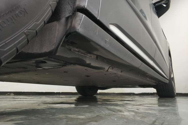 Used Volkswagen ID.6 X 2022 Smart Enjoyment Long-Range Edition Right Side Sill