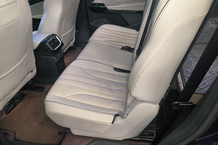 Used Volkswagen ID.6 X 2022 ZhiXiang Pure Long-Range Edition Left Rear Seat