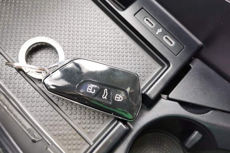 Used Volkswagen ID.6 X 2022 ZhiXiang Pure Long-Range Edition Interior 1