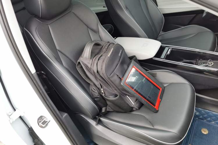 Used Volkswagen ID.6 X 2022 ZhiXiang Pure Long-Range Edition Right Front Seat