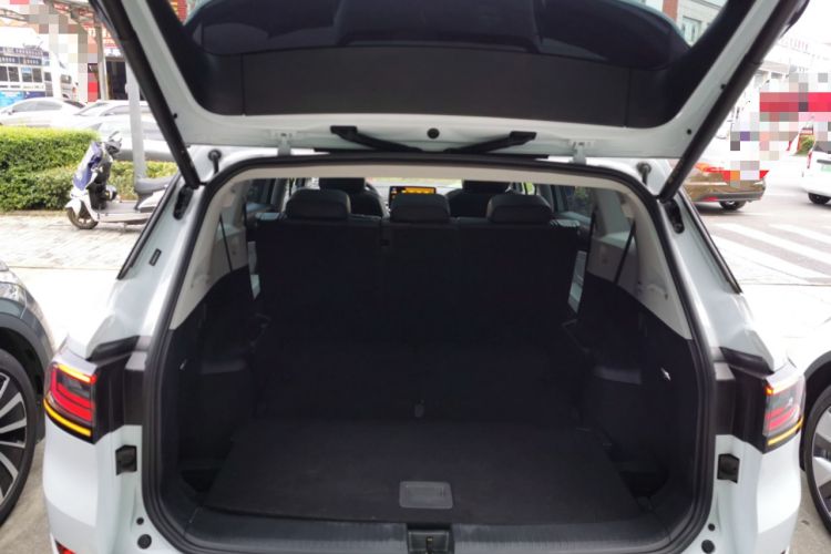 Used Volkswagen ID.6 X 2022 ZhiXiang Pure Long-Range Edition Trunk