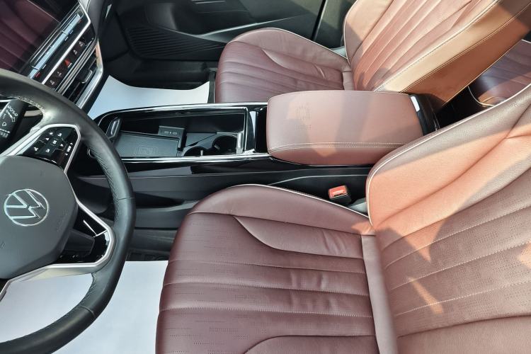 Used Volkswagen ID.6 X 2021 Pro Smart Long-Range Edition Interior 2