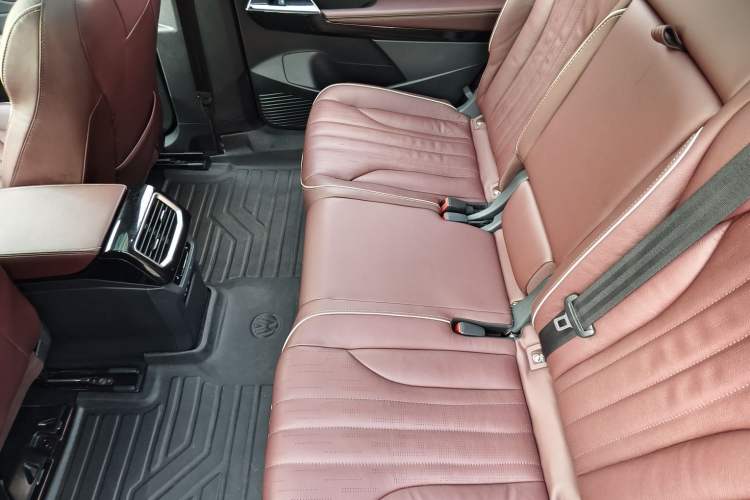 Used Volkswagen ID.6 X 2021 Pro Smart Long-Range Edition Interior 8