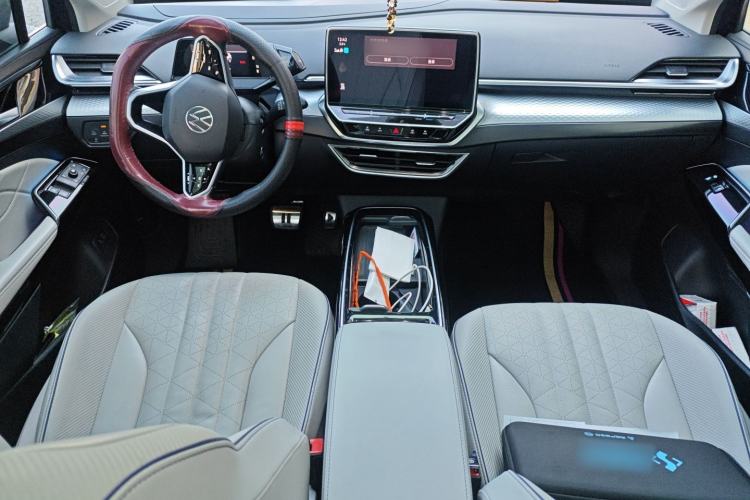 Used Volkswagen ID.6 X 2021 Pro Smart Long-Range Edition Center Console