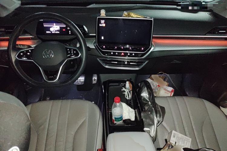 Used Volkswagen ID.6 X 2021 1st Edition ID. First Impression Edition Center Console