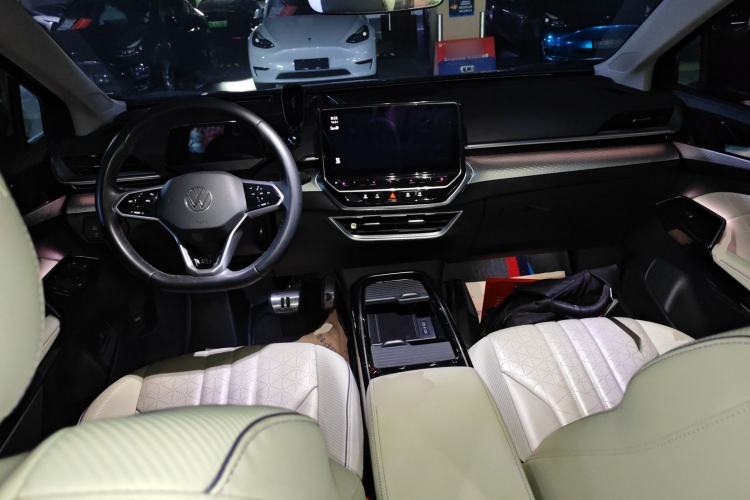 Used Volkswagen ID.6 X 2021 Pro Smart Long-Range Edition Center Console