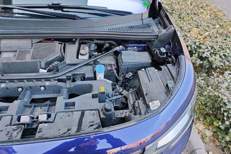 Used Volkswagen ID.6 X 2021 Pro Smart Long-Range Edition Engine Bay Left