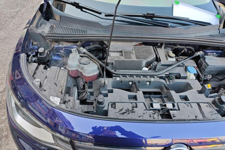 Used Volkswagen ID.6 X 2021 Pro Smart Long-Range Edition Engine Bay Right