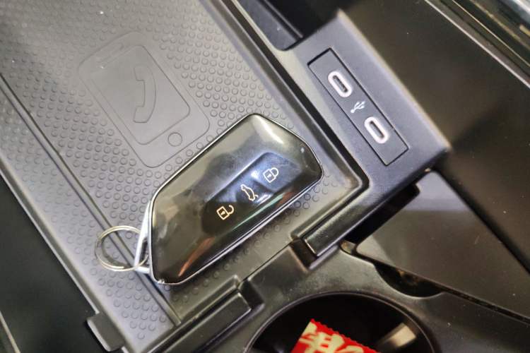 Used Volkswagen ID.6 X 2021 Pro Smart Long-Range Edition Interior 1