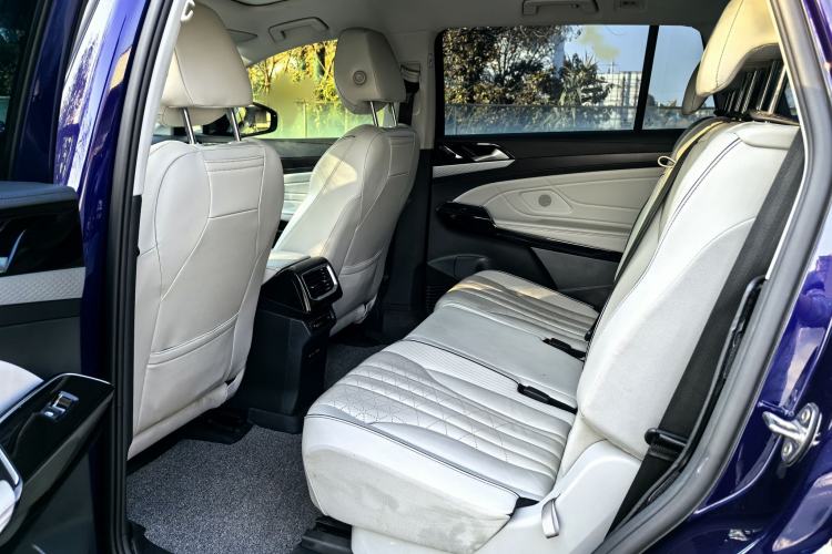 Used Volkswagen ID.6 X 2021 Pro Smart Long-Range Edition Interior 2