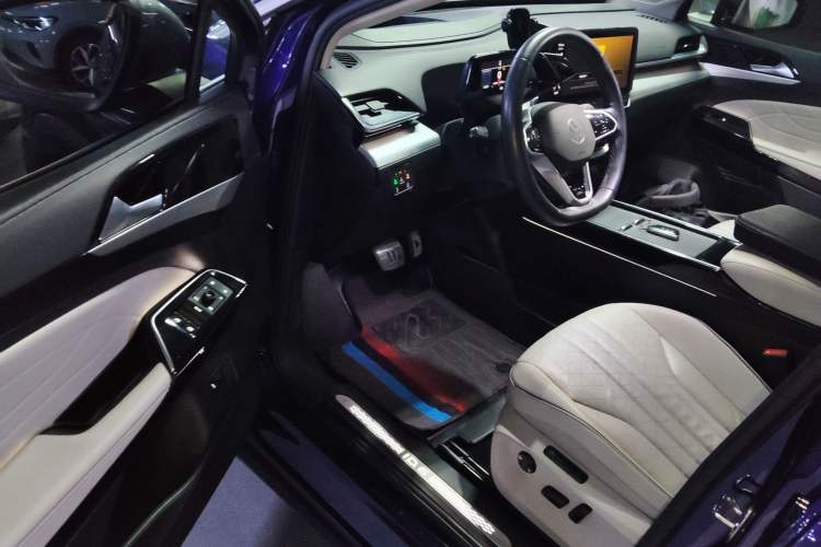 Used Volkswagen ID.6 X 2021 Pro Smart Long-Range Edition Interior 3